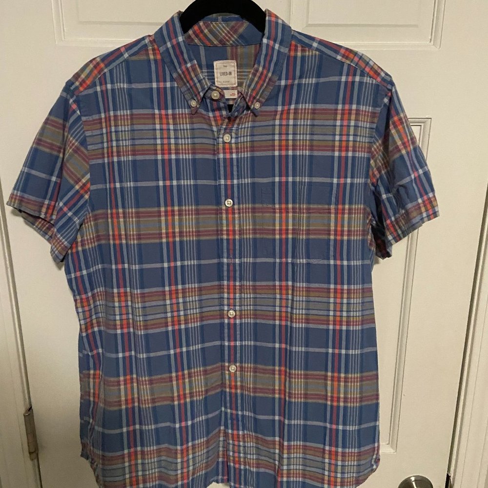 GAP sz L short sleeve button up sz L